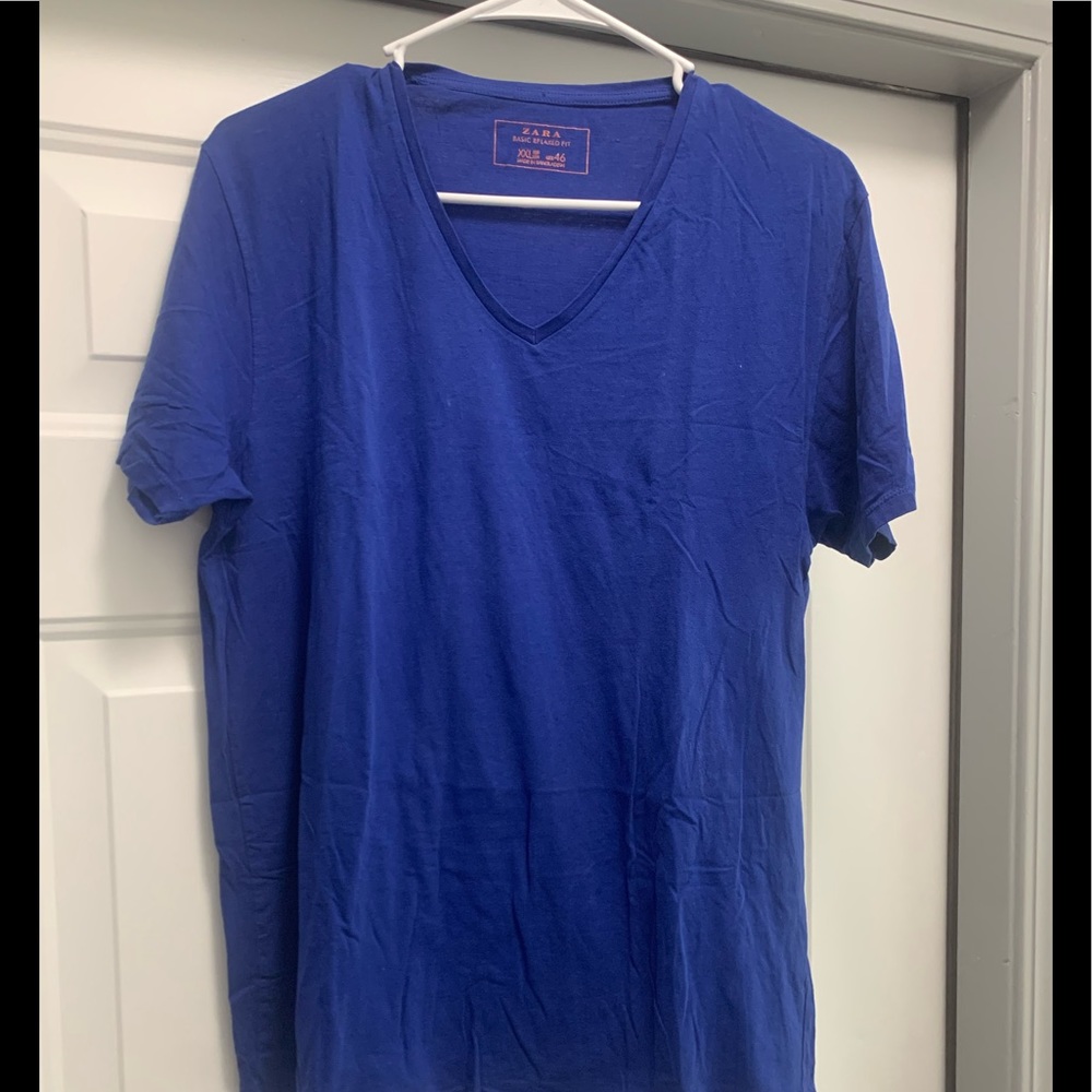 ZARA VNECK T-SHIRT